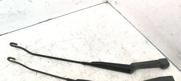 Nissan Micra Front wiper blade arm