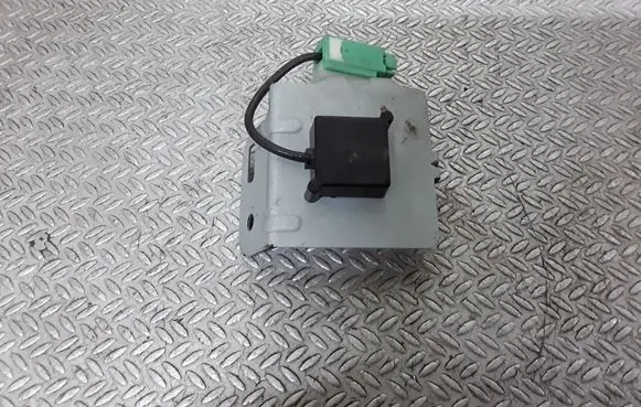 Mazda CX-7 Aerial GPS antenna EG2366DY0