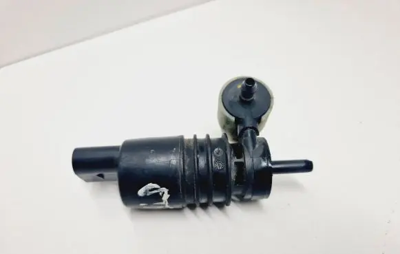 Skoda Octavia Mk3 (5E) Windscreen/windshield washer pump 1K6955651 24133B 3122789