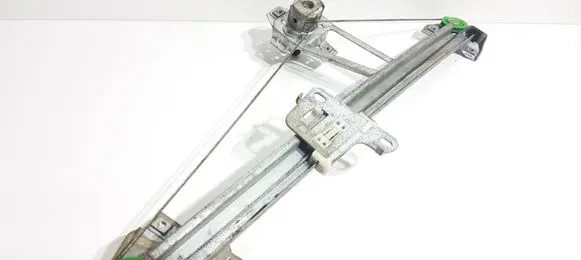 Rear door manual window regulator