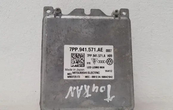 Volkswagen Touran III Headlight ballast module Xenon 7PP941571AE 7PP941571A