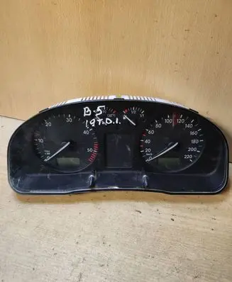 Volkswagen PASSAT B5 Speedometer (instrument cluster) 09051969906