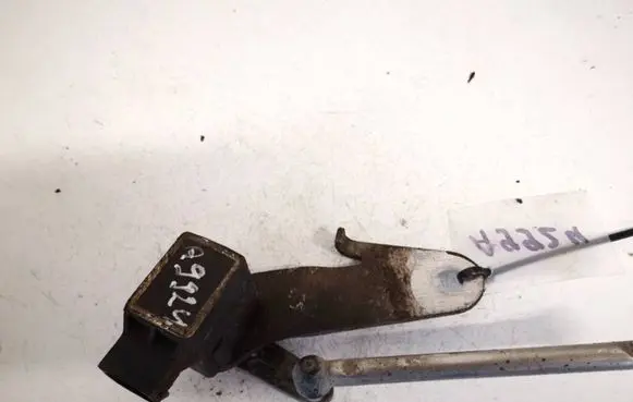 BMW 5 E60 E61 Front height sensor lever 1093697