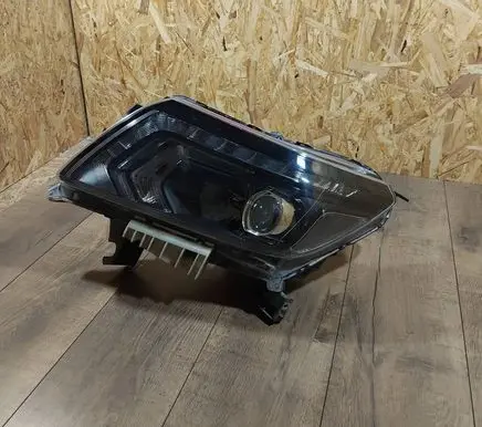 Nissan Navara D23 Headlight/headlamp W0898 HASA9XH10779