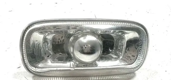 Audi A4 S4 B7 8E 8H Front fender indicator light 8E0949127
