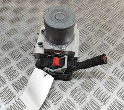 Porsche Cayenne (9Y0 9Y3) ABS Pump 9Y0614102P