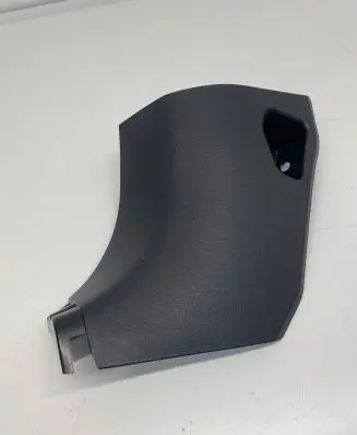 Foot area side trim