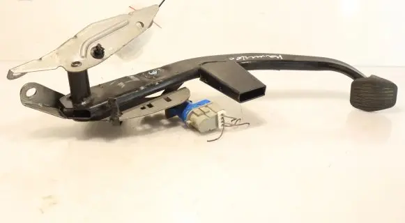 Ford Focus Clutch pedal 