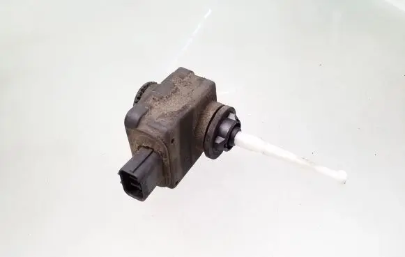 Headlight level adjustment motor