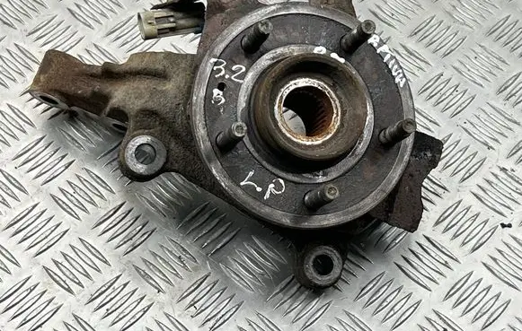Chevrolet Captiva Front wheel hub spindle knuckle