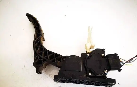 Volkswagen Golf IV Accelerator throttle pedal 0281002342 1j1721503k