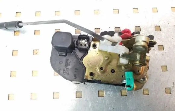 Jeep Grand Cherokee (WK) Rear door lock