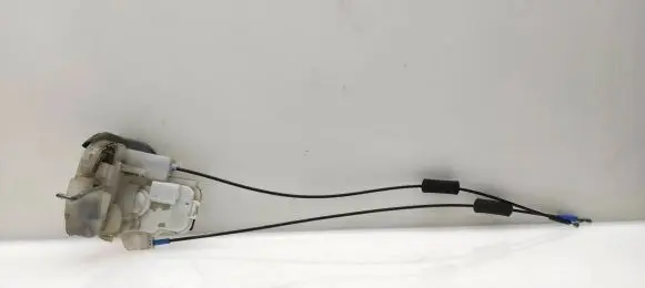 Subaru Legacy Front door lock
