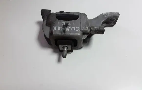 Mini One - Cooper Clubman R55 Engine mount bracket 6779805