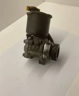 Mazda 626 Power steering pump CB873265X 42191044