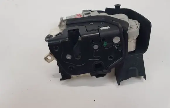Audi A3 S3 8V Front door lock 8V3837350A