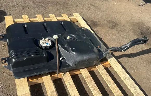 Opel Vivaro Fuel tank 20854
