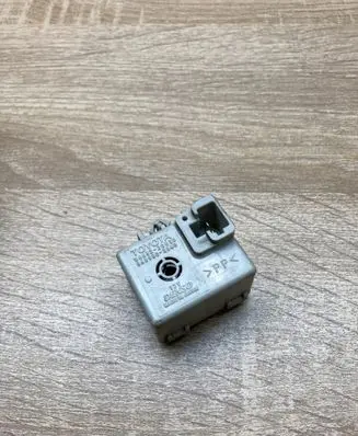 Toyota Prius (XW20) Other relay 8665220010 0689003540
