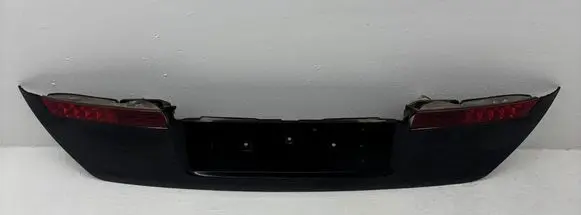 BMW 7 E65 E66 Tailgate trim 7042926