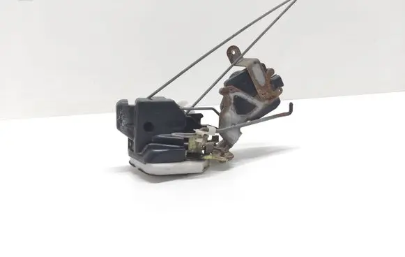 Mitsubishi Space Wagon Rear door lock