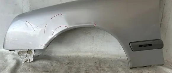 Mercedes-Benz E W210 Fender