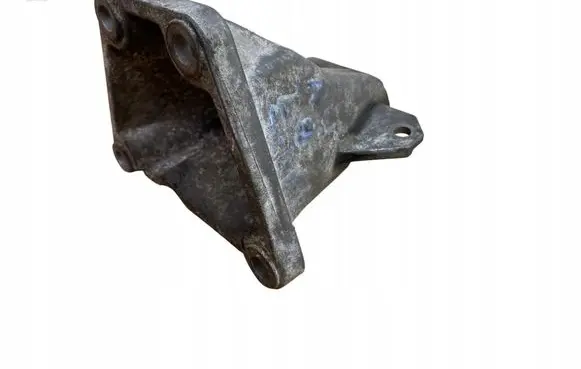 Audi A4 S4 B5 8D Engine mount bracket 8D0199308D