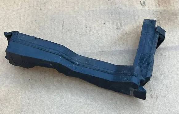 Audi A4 S4 B8 8K Fender foam support/seal 8K0823721H