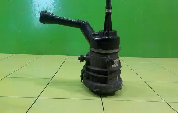 Peugeot 308 Power steering pump 9672719880