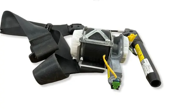 Fiat 500L Front seatbelt 07355572980 7086107 34133032C