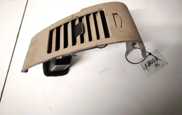 Nissan Murano Z50 Dash center air vent grill 68760cb000 68760cb001