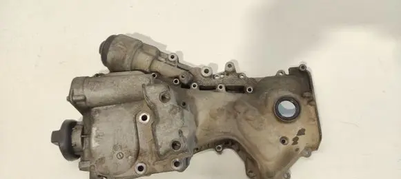 Volkswagen Touran I Timing chain cover 03C109211