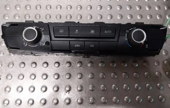 BMW 1 F20 F21 Climate control unit 9384046