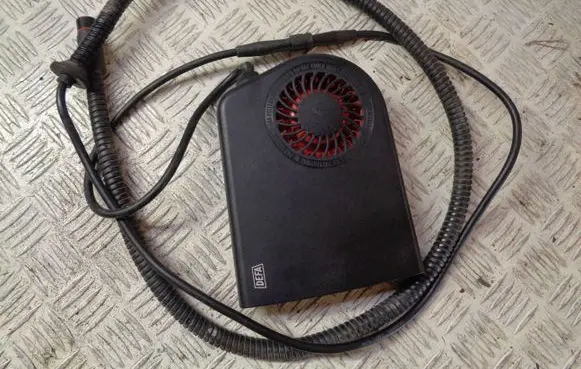 Nissan Pulsar Electric car heater 150915H10212