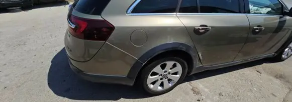 Opel Insignia A Rear quarter panel Z30WKOMBI