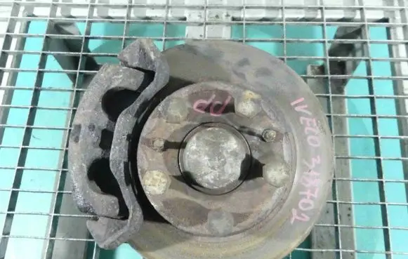 Iveco Daily 3rd gen Front wheel hub spindle knuckle IMPRK1180075