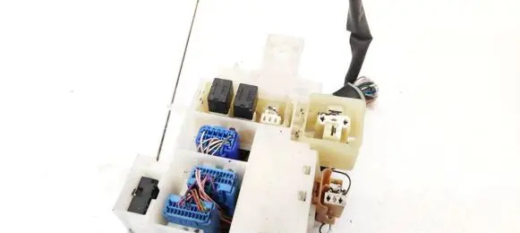 Toyota Corolla Verso E121 Fuse box set 6059A11
