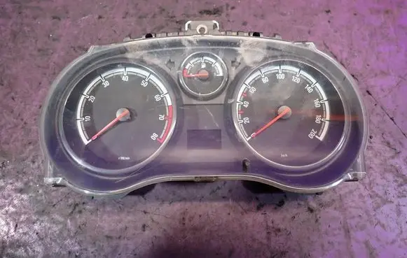 Opel Corsa D Speedometer (instrument cluster) 