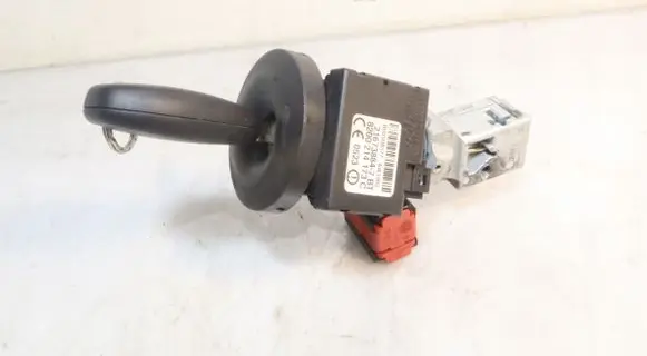 Renault Clio III Ignition lock