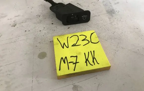 Citroen Saxo Headlight level height control switch 23161464
