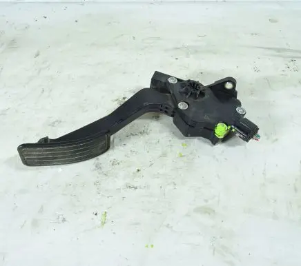 Subaru Legacy Accelerator throttle pedal 36010AG140