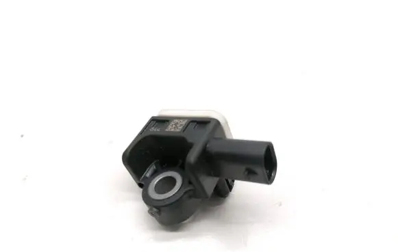 Tesla Model X Airbag deployment crash/impact sensor 1060058-00-A