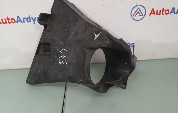 BMW 5 E39 Other engine bay part 51718187497