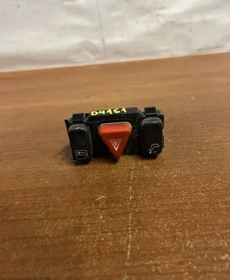 Mercedes-Benz E W210 Hazard light switch 2088200310 D4161