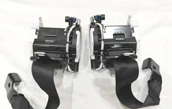 Mini One - Cooper F56 F55 Rear seatbelt 5A19BC1
