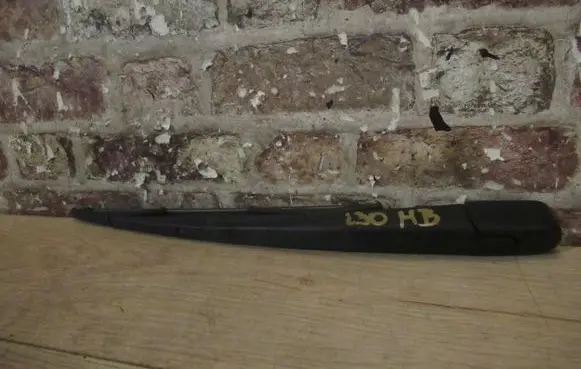 Hyundai i30 Tailgate strut 