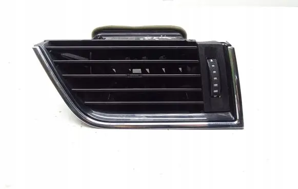 Skoda Octavia Mk3 (5E) Dashboard side air vent grill/cover trim 5E0819702A