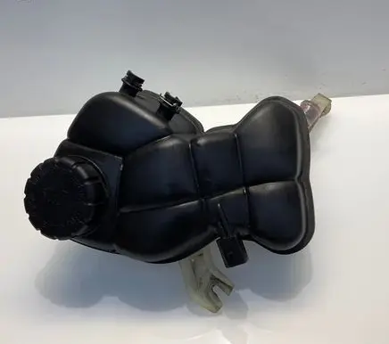 Mercedes-Benz S W221 Coolant expansion tank/reservoir 2215000349 A2215000349