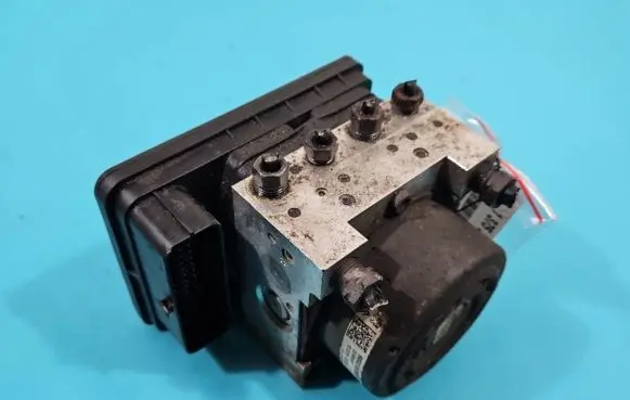 Peugeot 208 ABS Pump 10.0915-1174.3 IMPRK1375339
