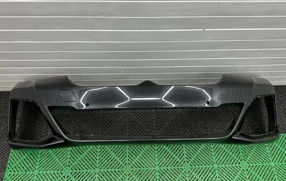 BMW 5 G30 G31 G38 Front bumper 8064928