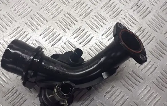 Nissan Note (E11) Breather hose/pipe 8200323338